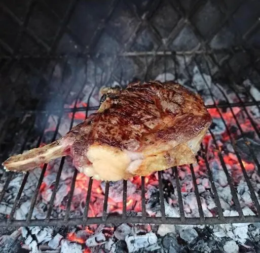 Maison Entiere, Circuit 24h Du Mans *